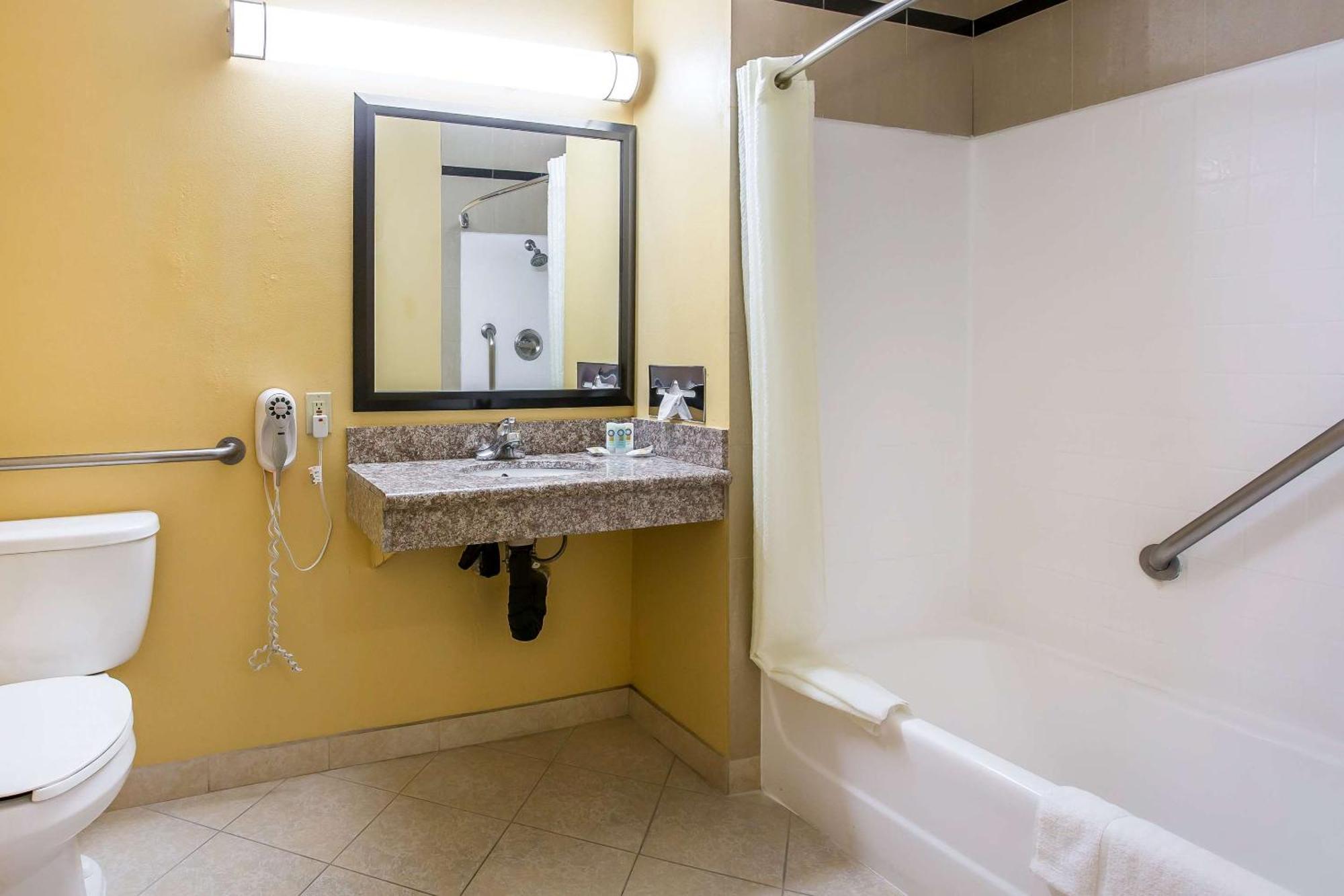 Quality Inn & Suites Bell Gardens-Los Angeles Экстерьер фото