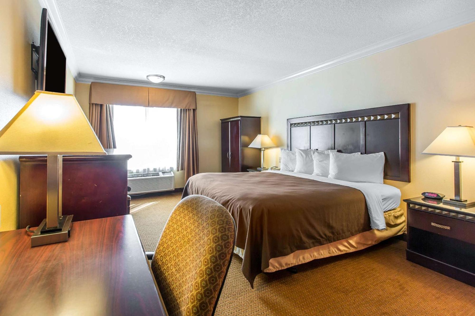 Quality Inn & Suites Bell Gardens-Los Angeles Экстерьер фото
